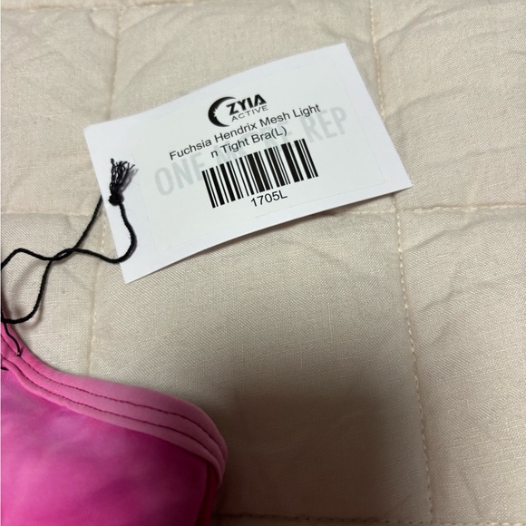 ZYIA Fuschia Hendrix Light N Tight LnT Sports Bra Large NWT - Picture 7 of 9